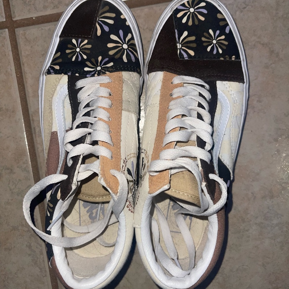 Devine Energy Vans Collection